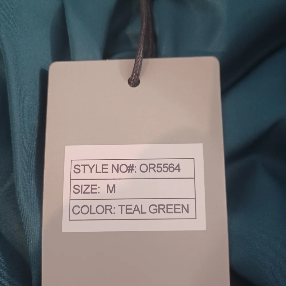 NWT STUNNING DARK TEAL SIZE MEDIUM PLUSH FAUX FUR JACKET! - Picture 4 of 4